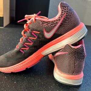 Nike Air Zoom Vomero 10 Women Shoes